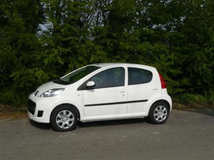 Peugeot 107 uitleenauto