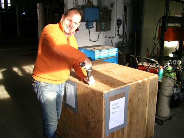 Onderdelenkist voor Kenia op transport !